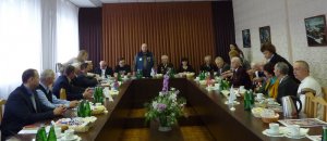 Участники автопробега в Волгограде  встретились с ветеранами войны