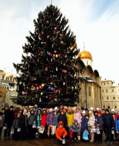 Волгоградский  облсовпроф  организовал в дни новогодних каникул  поездку детей трудящихся региона  на Кремлевскую елку