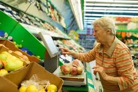 В министерстве сельского хозяйства России сообщили, что программа продовольственной помощи охватит около 19 млн малообеспеченных российских граждан.