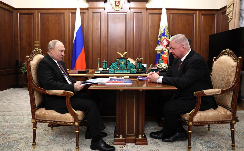 Президент РФ Владимир Путин провел встречу с главой ФНПР Михаилом Шмаковым