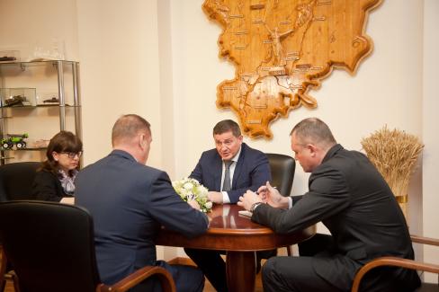 Андрей Бочаров провел совещание по координации работы с общественниками и депутатами в Волгограде