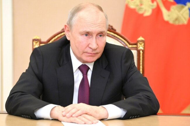 Путин объявил о росте реальных зарплат