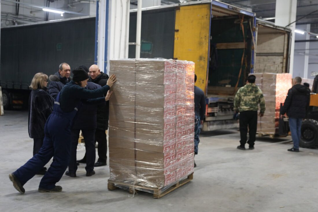 100 тонн подарков отправила Волгоградская область бойцам