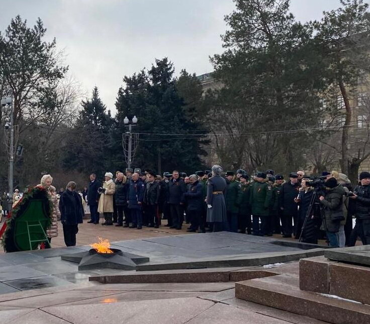 Волгоградцы почтили память героев Сталинградской битвы