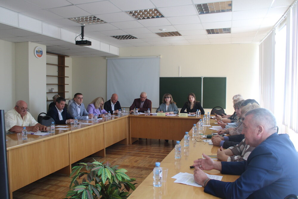 Заседание Волгоградской городской трехсторонней комиссии прошло в областном Совете профсоюзов