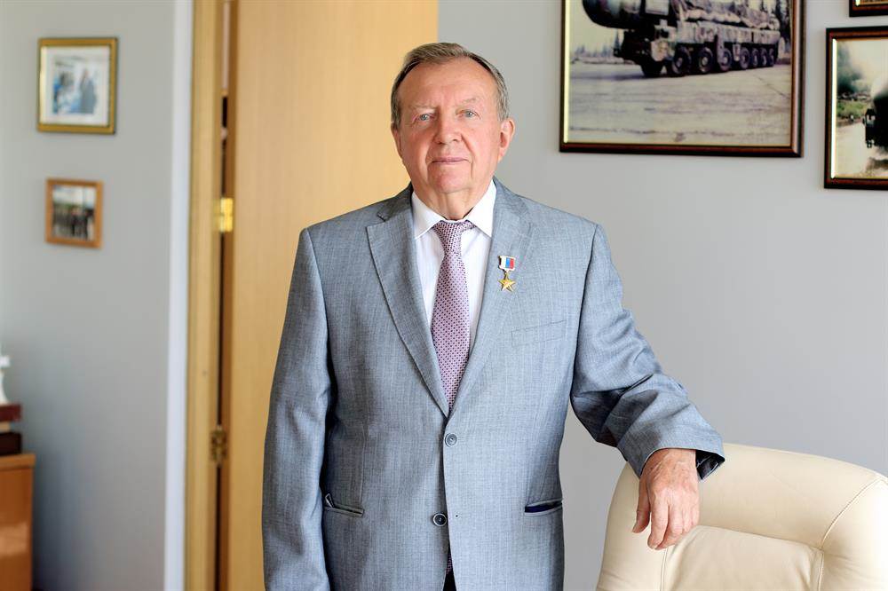 Юбилей создателя "железного Шурыгинского купола" России