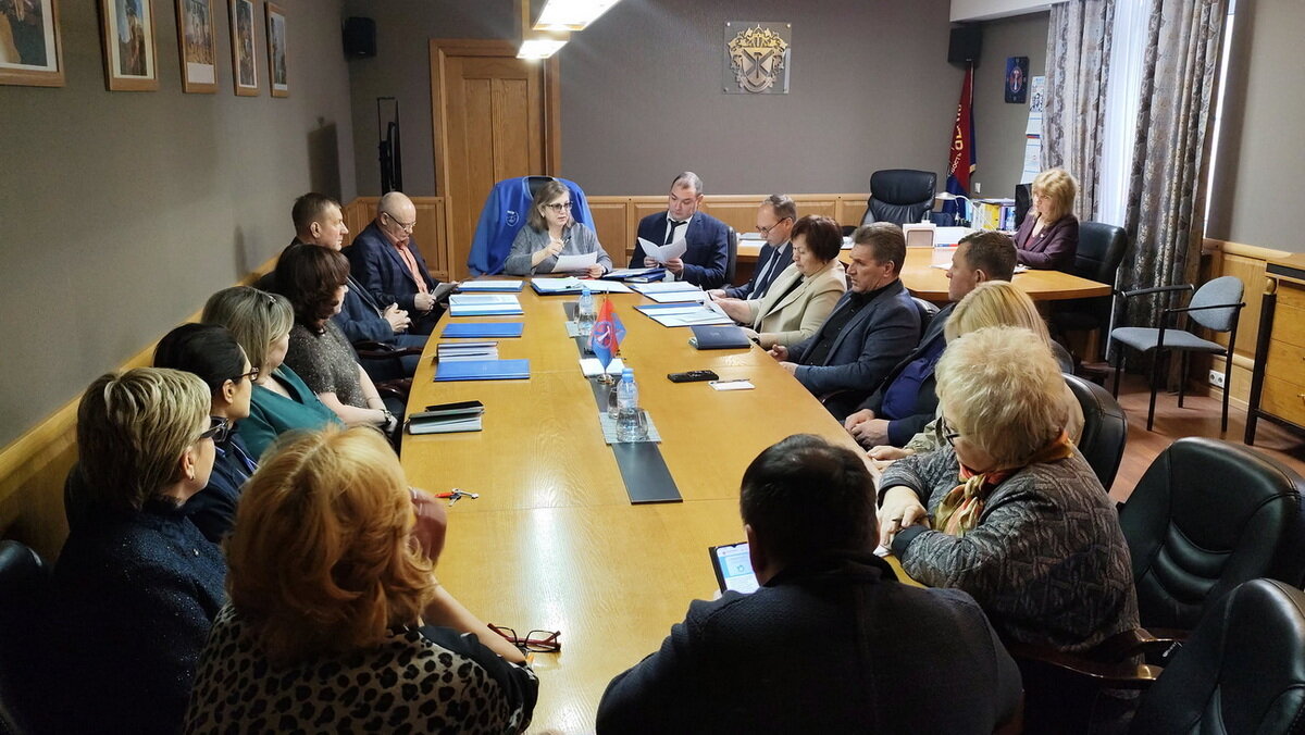 Облсовпроф утвердил ключевые планы: от спортивных игр до льготного оздоровления