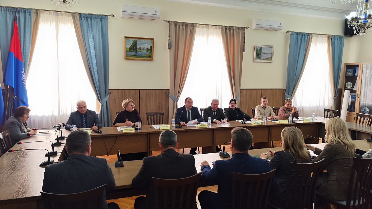 28 апреля областной Совет профсоюзов провел расширенное заседание технической инспекции труда